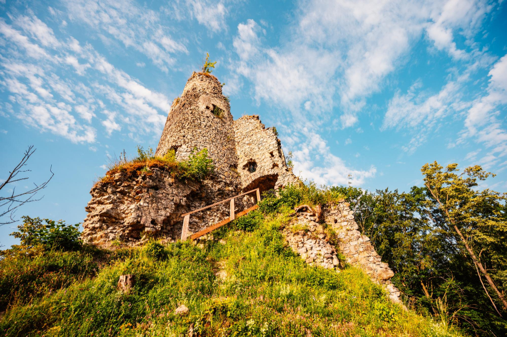 8021 The Tragic Cliffs of Strečno – A Curse of Rivalry and Death