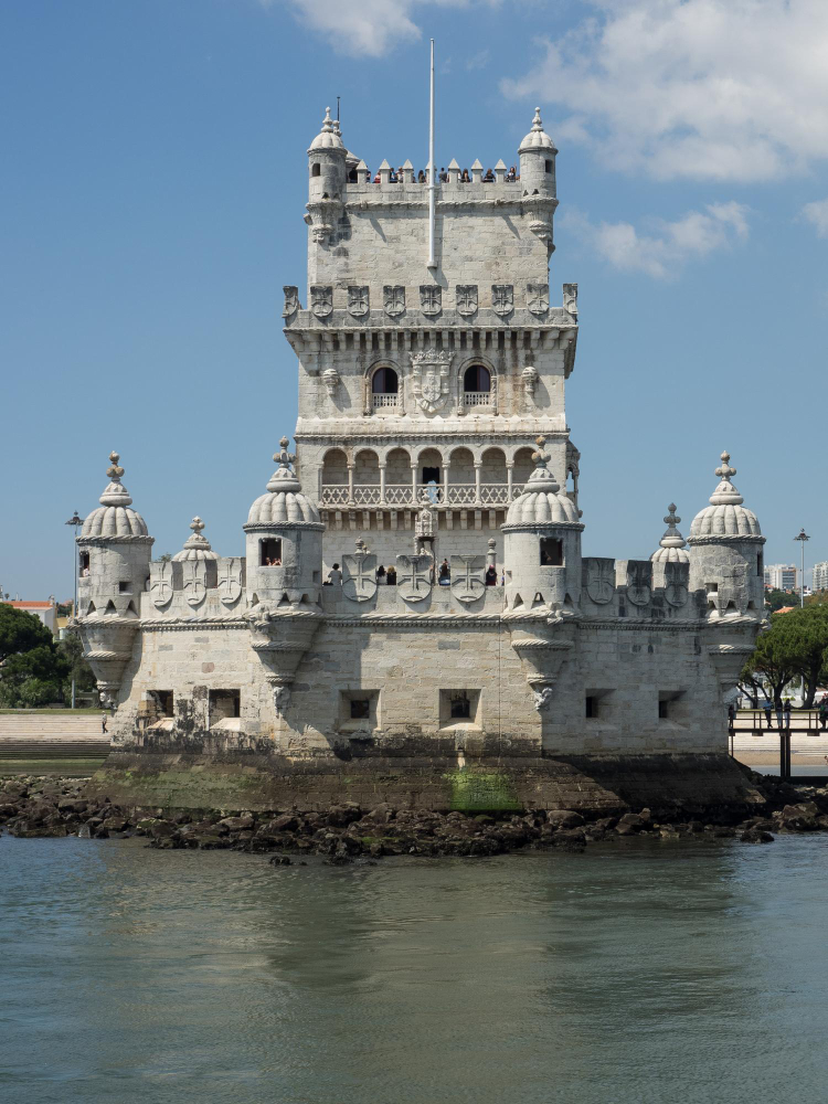 885 The Myth of the Torre de Belém: Truths and Legends Surrounding the Landmark on the Tagus