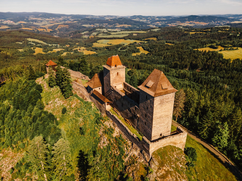 10265 The Mysterious Kašperk Castle: Between History and Myth