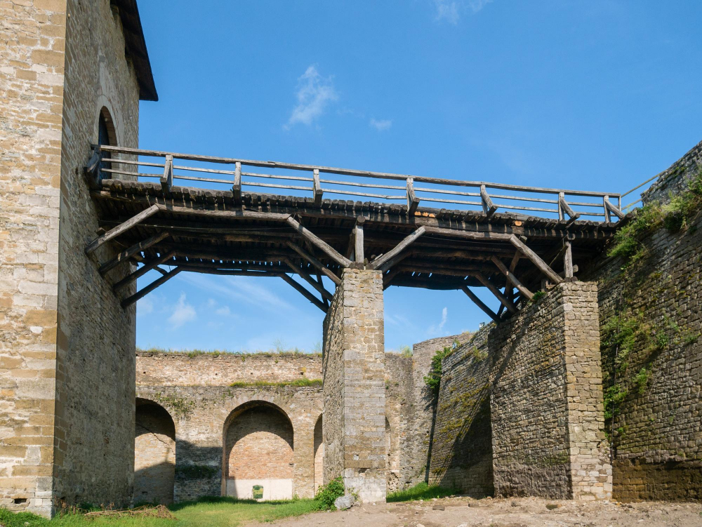 107-1 Oksana’s Tears: A Legend Surrounding Chotyn Fortress