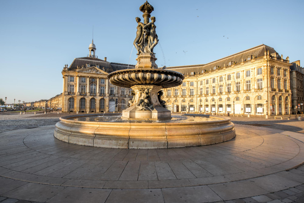 10788-1 The Basilisk of the Mirail Fountain – The Dark Legend of Bordeaux