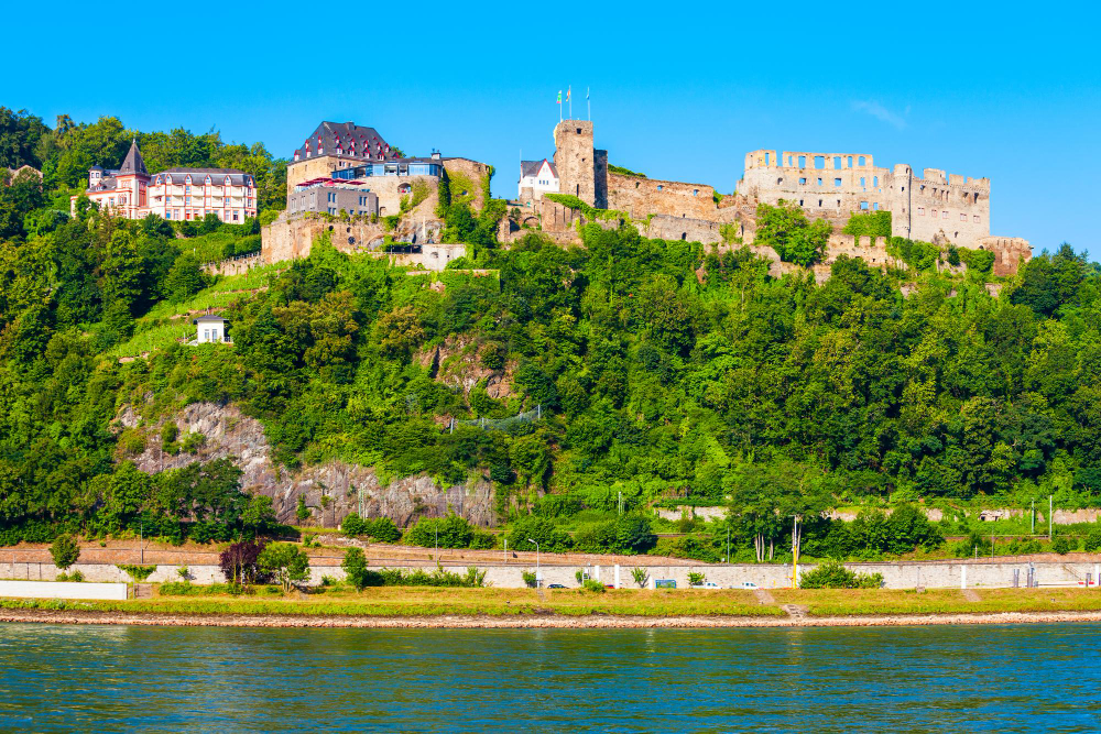 11212 The Enchanting Legend of the Loreley: Myth, Magic, and Deadly Seduction