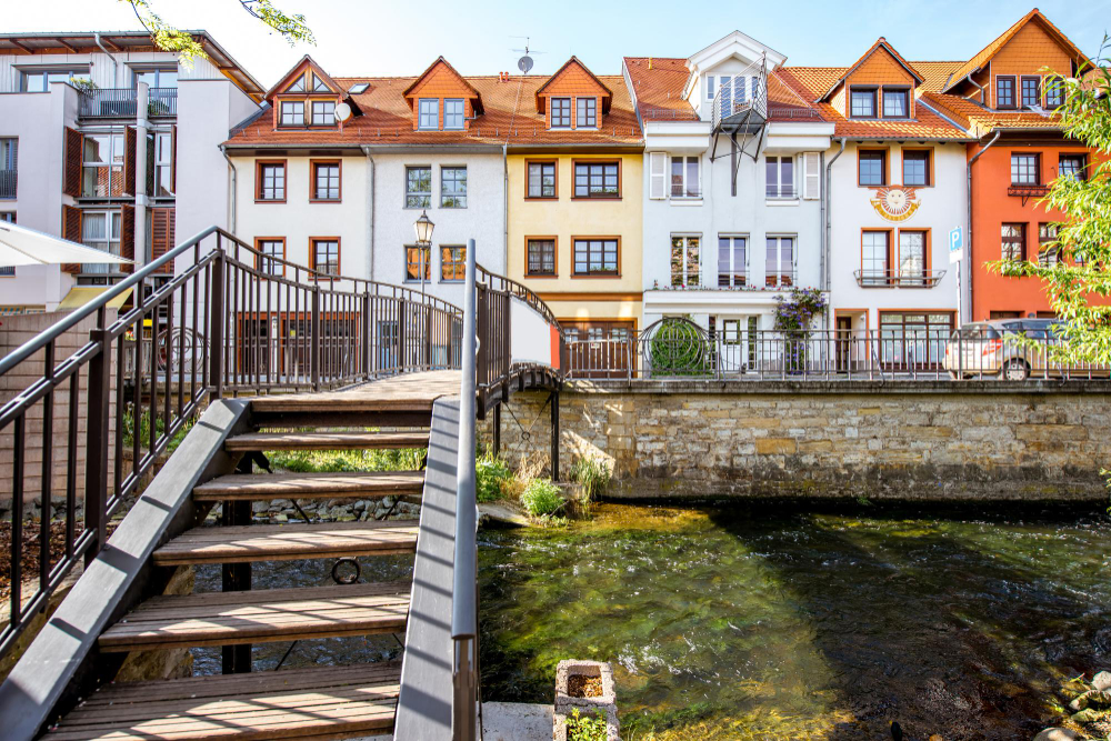 11550 Erfurt: The Latrine Disaster of 1184