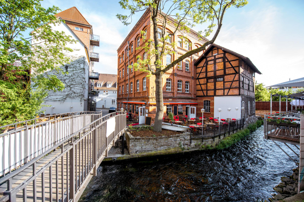 11558 Erfurt: The Latrine Disaster of 1184