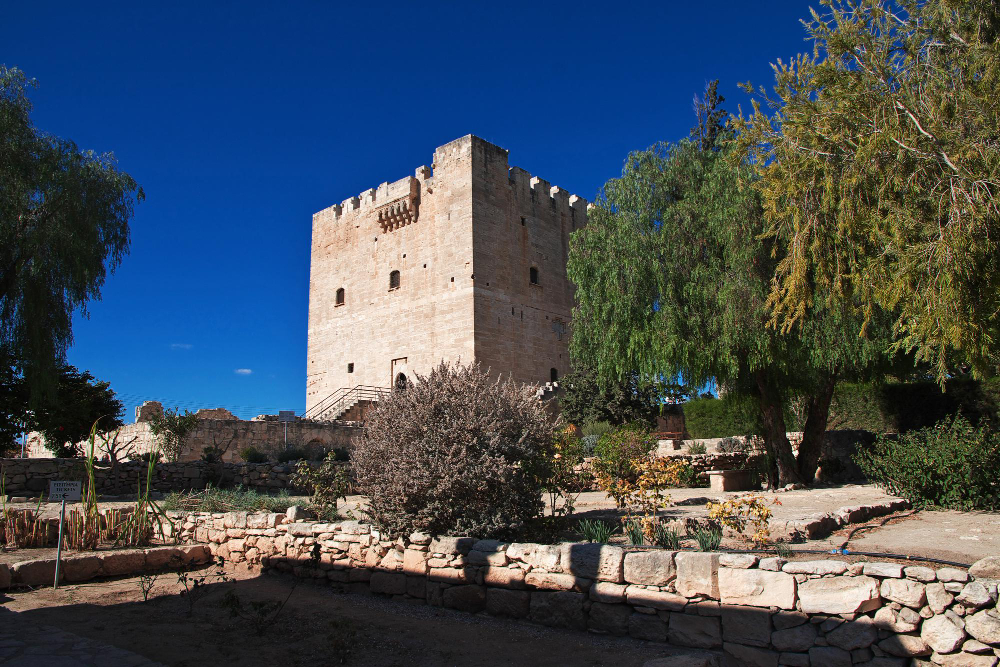 12702 Kolossi Castle and the “Wine of Kings”: A Journey into the History of Commandaria