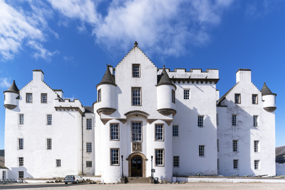 1364-1 The Lost Gold Treasure of Loch Arkaig – An 18th-Century Legend