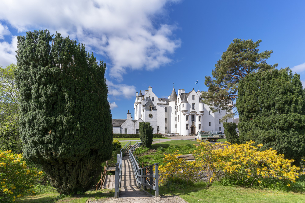 1367 The Lost Gold Treasure of Loch Arkaig – An 18th-Century Legend