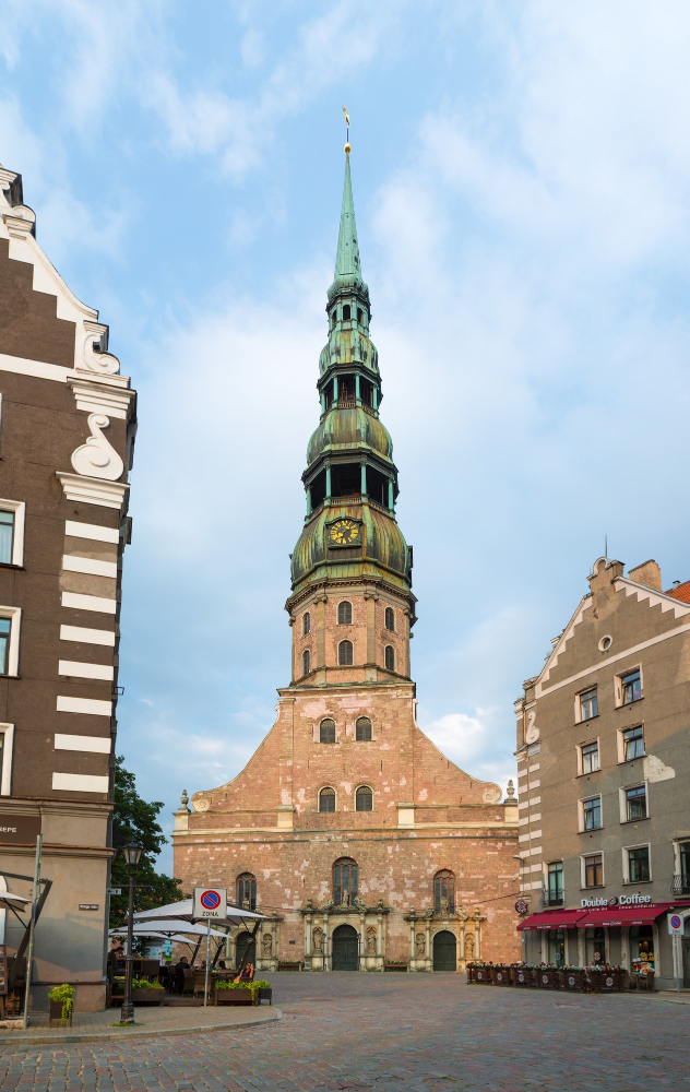 1418 The Mysterious Cats of Riga: A Legend of Protest and Reconciliation