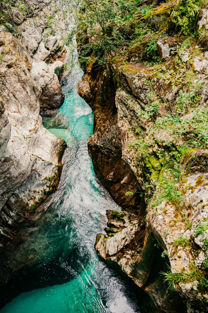 18969 The Secret of the Golden Horn: The Soča Gorges and the Myth of Zlatorog