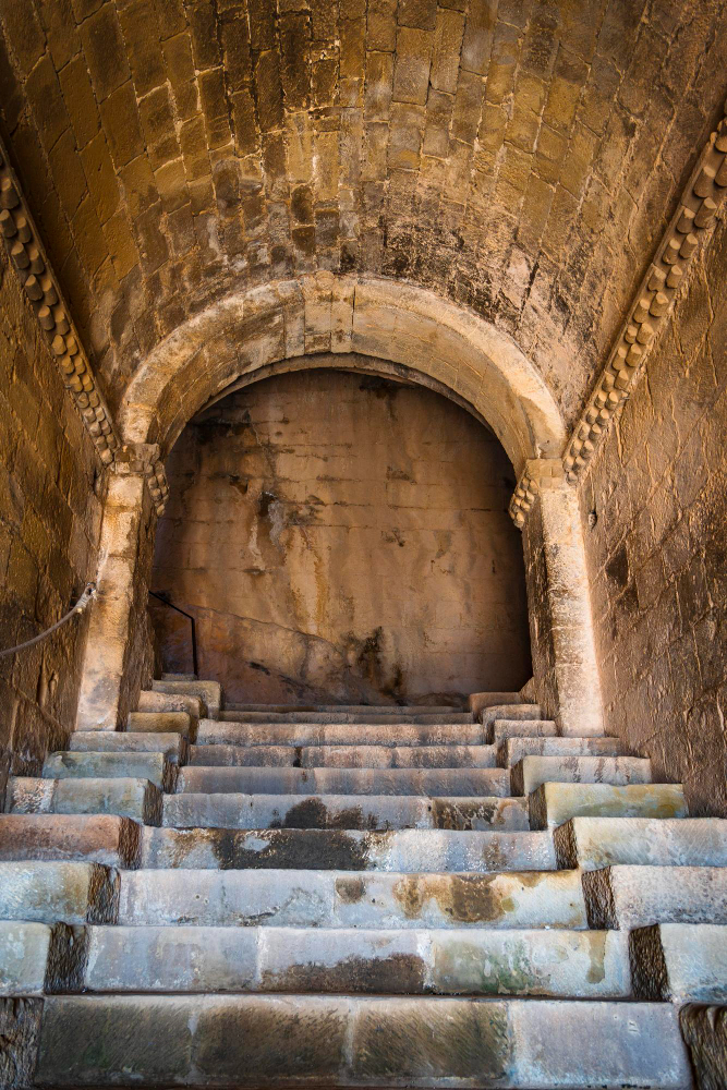 216 The Secret of Castillo de Loarre: Legend, History and the Quest for the Holy Grail