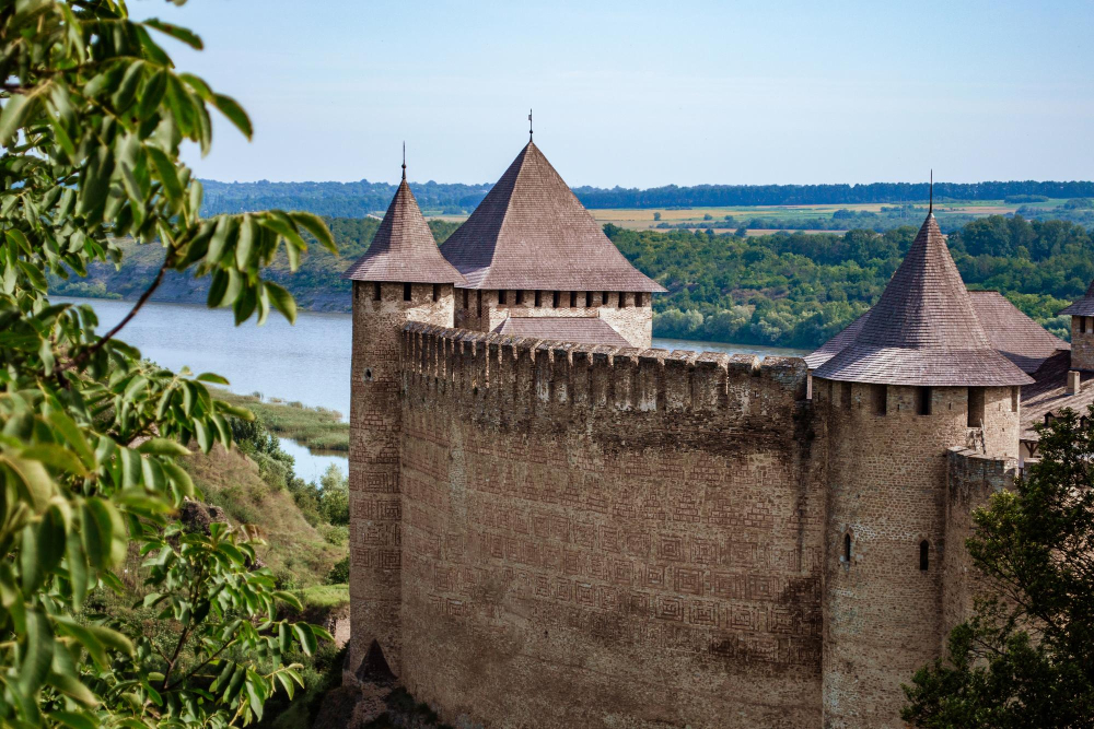 2655 Oksana’s Tears: A Legend Surrounding Chotyn Fortress