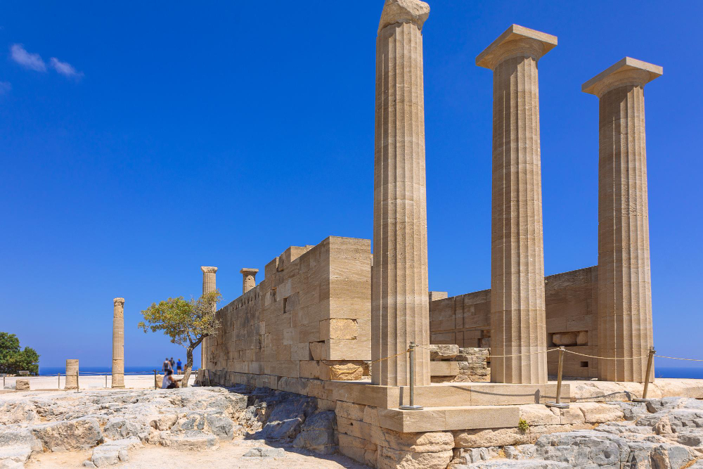 2794 The Colossus of Rhodes: Myth, Legend and Reality of a Wonder of the World