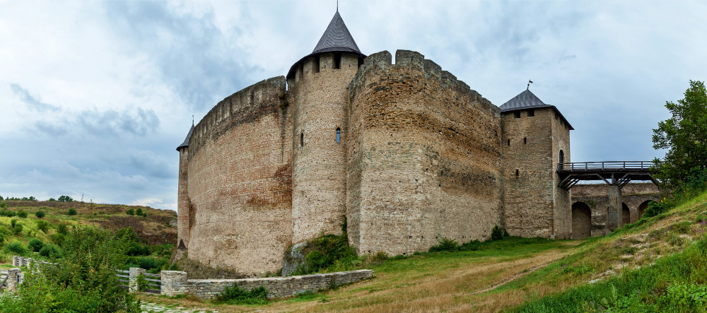 2876 Oksana’s Tears: A Legend Surrounding Chotyn Fortress
