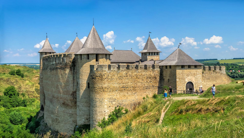 3115 Oksana’s Tears: A Legend Surrounding Chotyn Fortress
