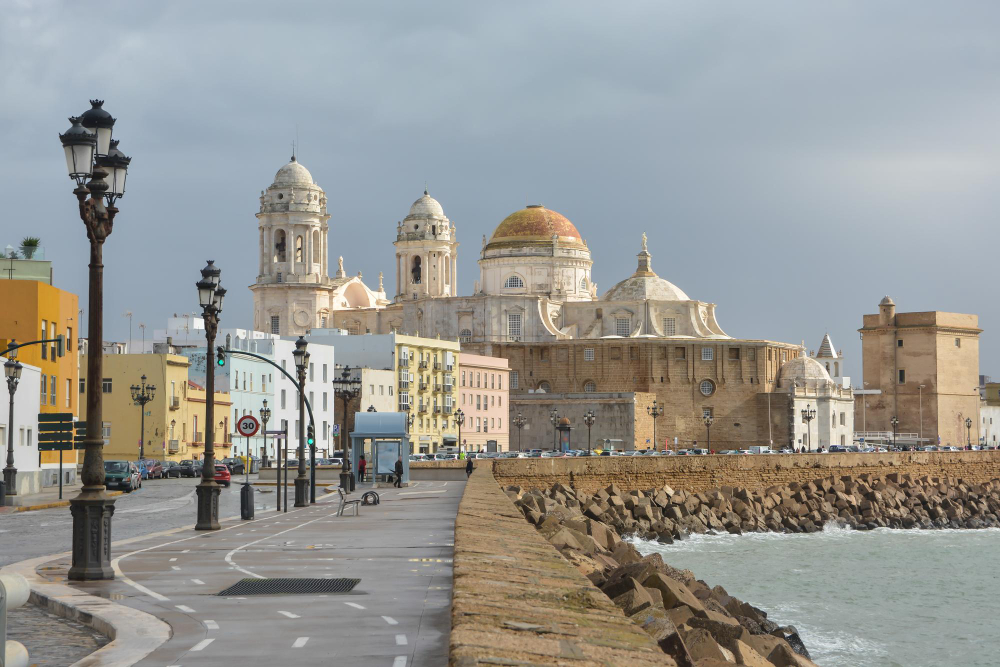 3492 The Pillars of Hercules – A Journey into the World of Mythology and Legends of Cádiz
