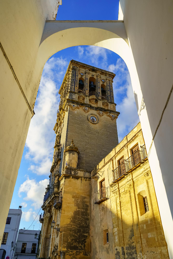 3631 The Pillars of Hercules – A Journey into the World of Mythology and Legends of Cádiz