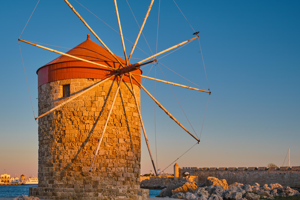 3804-1 The Colossus of Rhodes: Myth, Legend and Reality of a Wonder of the World