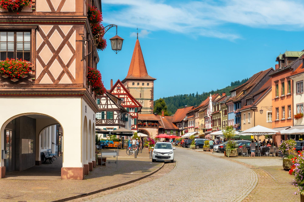 43085 The Moospfaff – A dark legend from the Black Forest