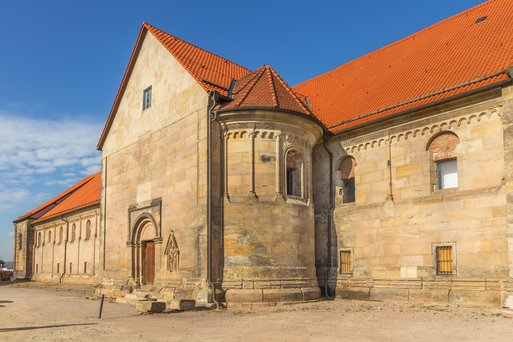 4374 Erfurt: The Latrine Disaster of 1184