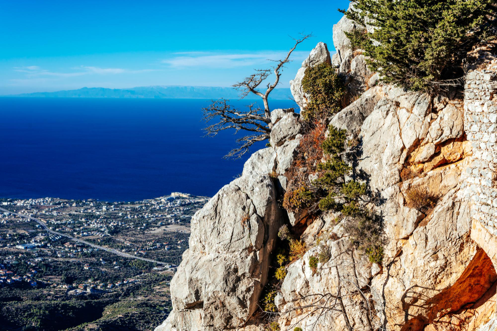 4386 The Fairy Realm of Saint Hilarion: Myths and Legends Surrounding the Mysterious Castle in Cyprus