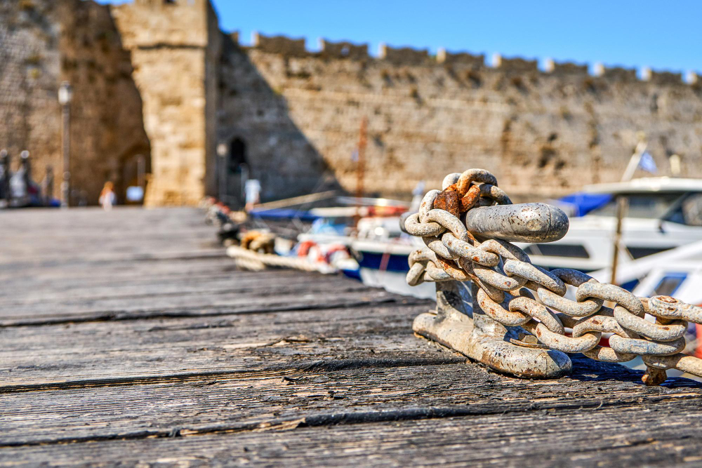 4603 The Colossus of Rhodes: Myth, Legend and Reality of a Wonder of the World