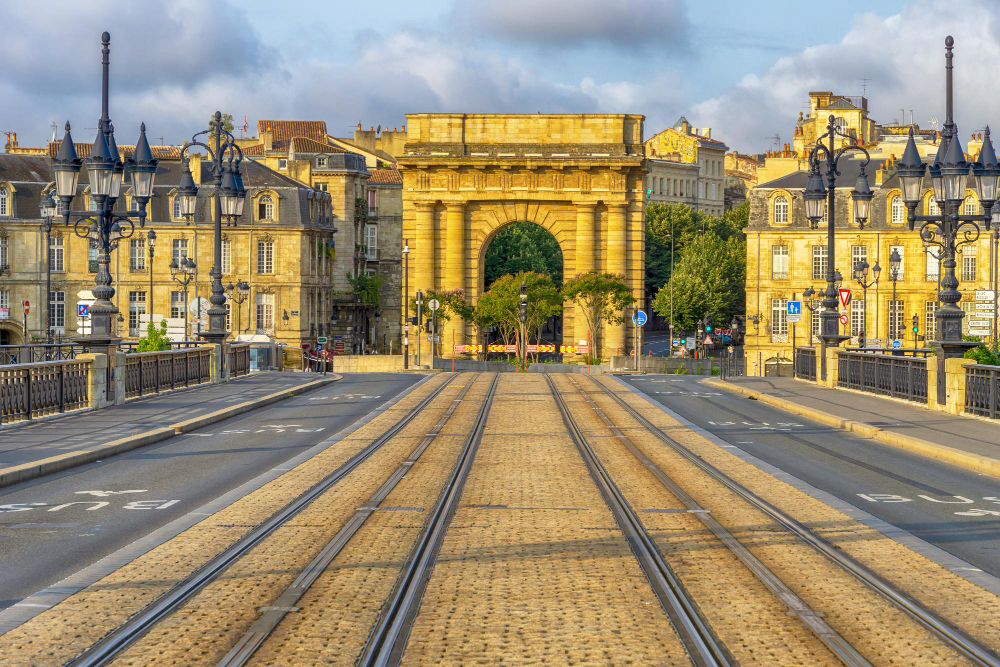 550-1 The Basilisk of the Mirail Fountain – The Dark Legend of Bordeaux