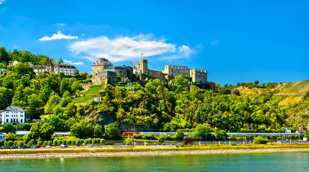 8202 The Enchanting Legend of the Loreley: Myth, Magic, and Deadly Seduction