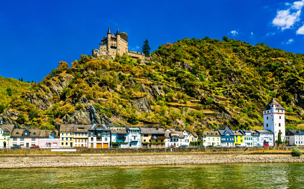 8206 The Enchanting Legend of the Loreley: Myth, Magic, and Deadly Seduction
