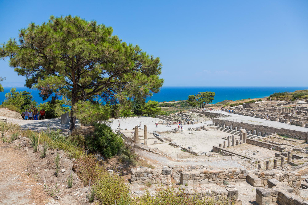 852-1 The Colossus of Rhodes: Myth, Legend and Reality of a Wonder of the World