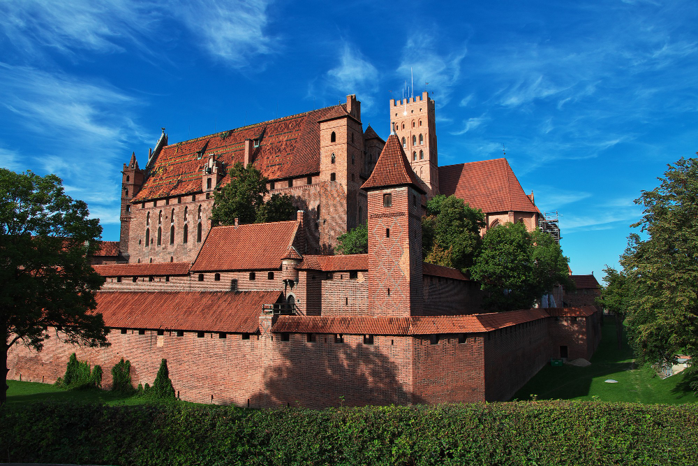 10175 Malbork Castle – A Fortified Stronghold and its Spooky Legends