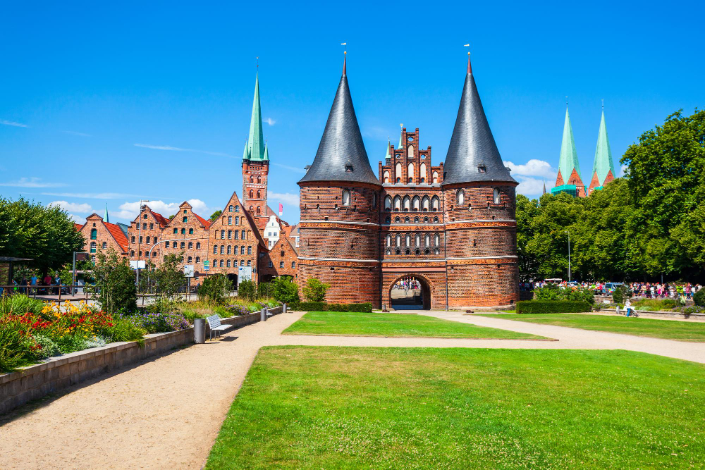 11591 The Glorious Hanseatic League: Rise, Wealth and Decline of a Medieval Trading Power
