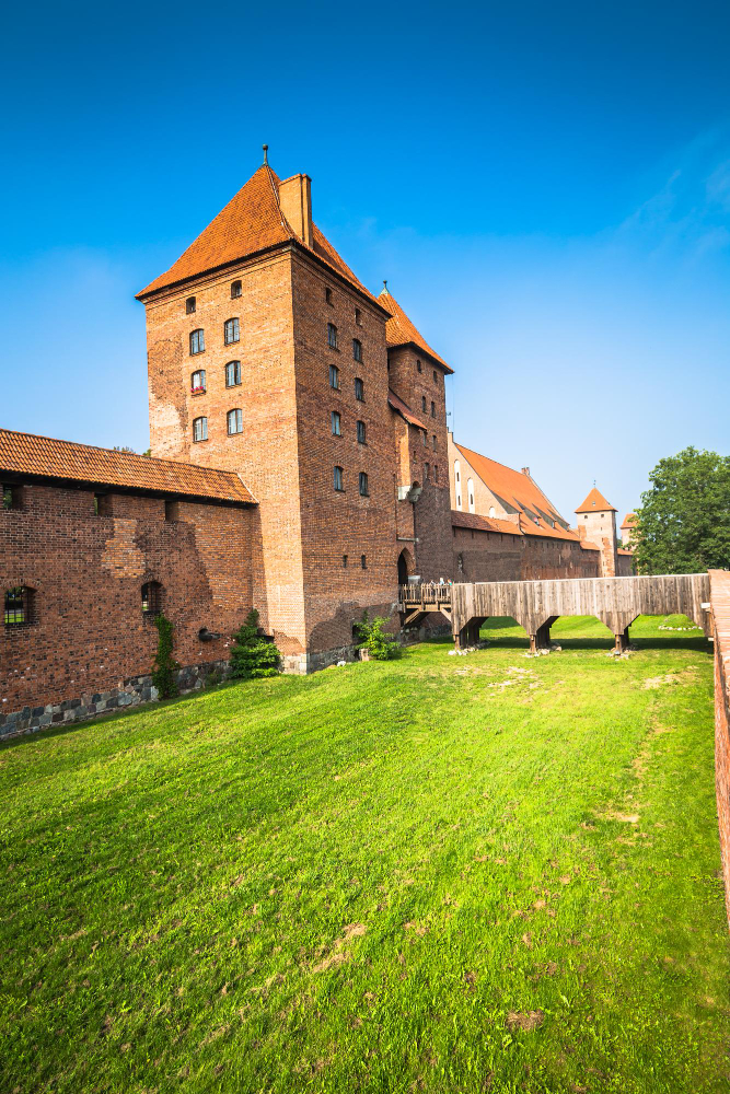 1252-1 Malbork Castle – A Fortified Stronghold and its Spooky Legends