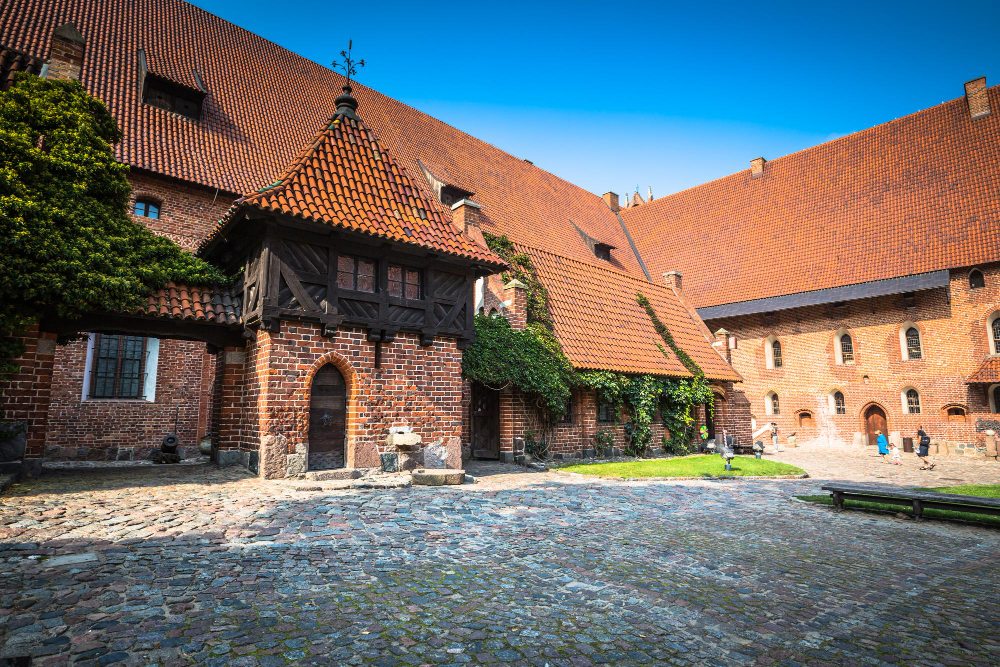 1349 Malbork Castle – A Fortified Stronghold and its Spooky Legends