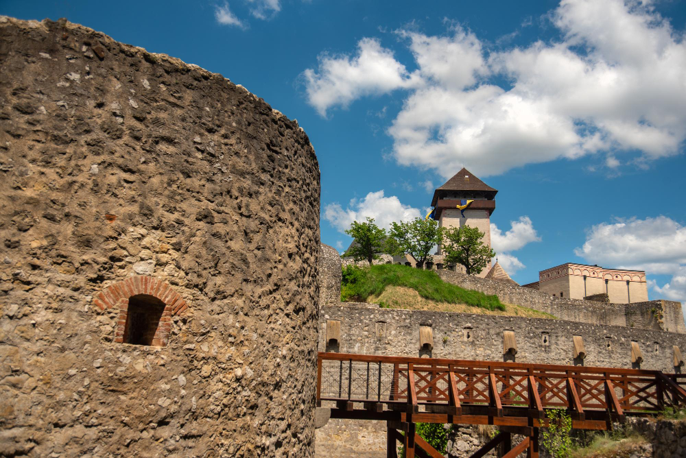 243-1 Trenčín Castle and the Legend of the Well of Love – A Story of Devotion and Tragedy