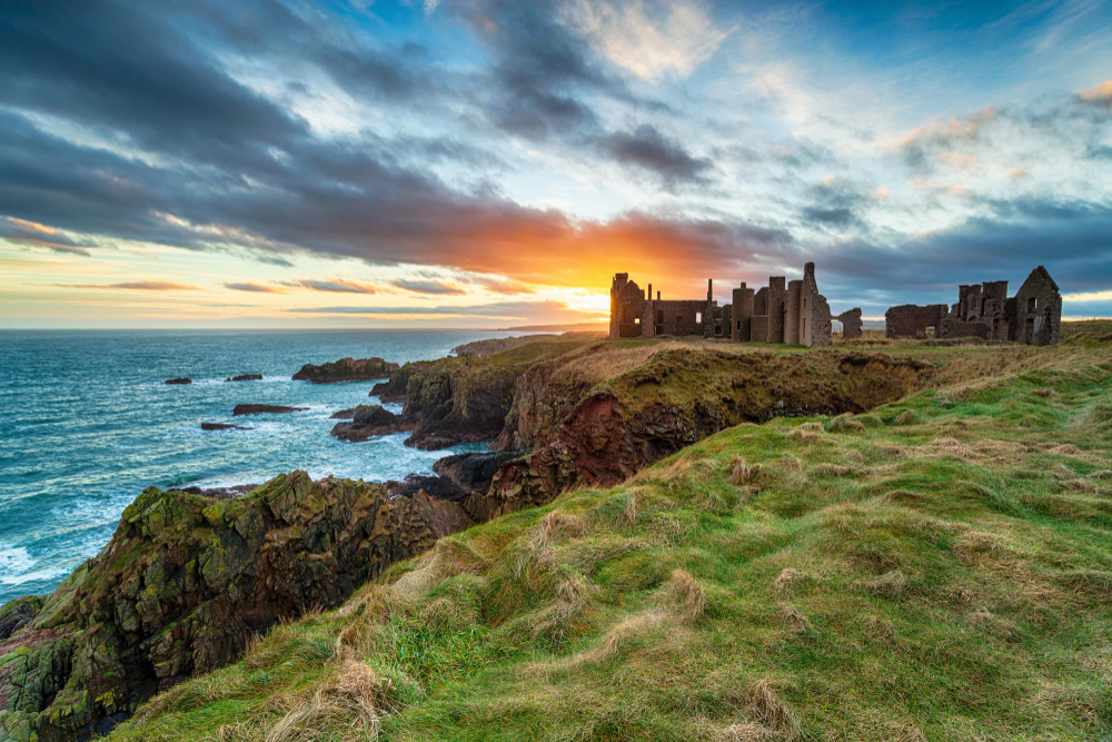 258 The dark allure of Slains Castle: Bram Stoker and his inspiration for Dracula