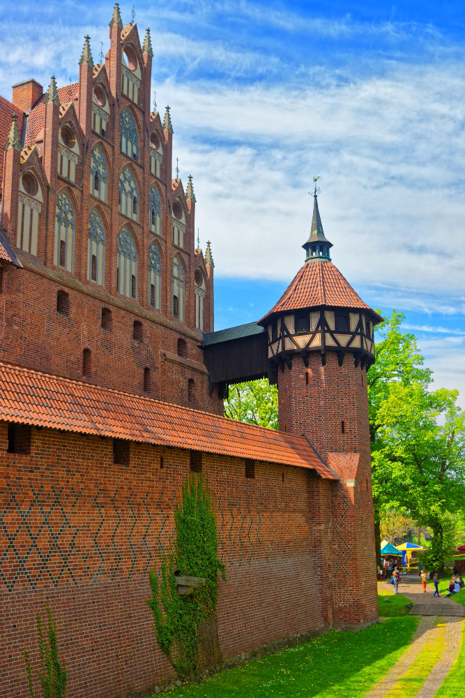 26322 Malbork Castle – A Fortified Stronghold and its Spooky Legends