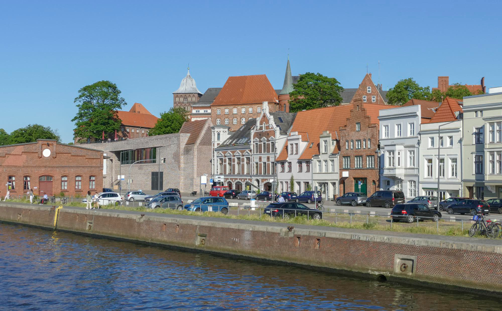 28668 The Glorious Hanseatic League: Rise, Wealth and Decline of a Medieval Trading Power