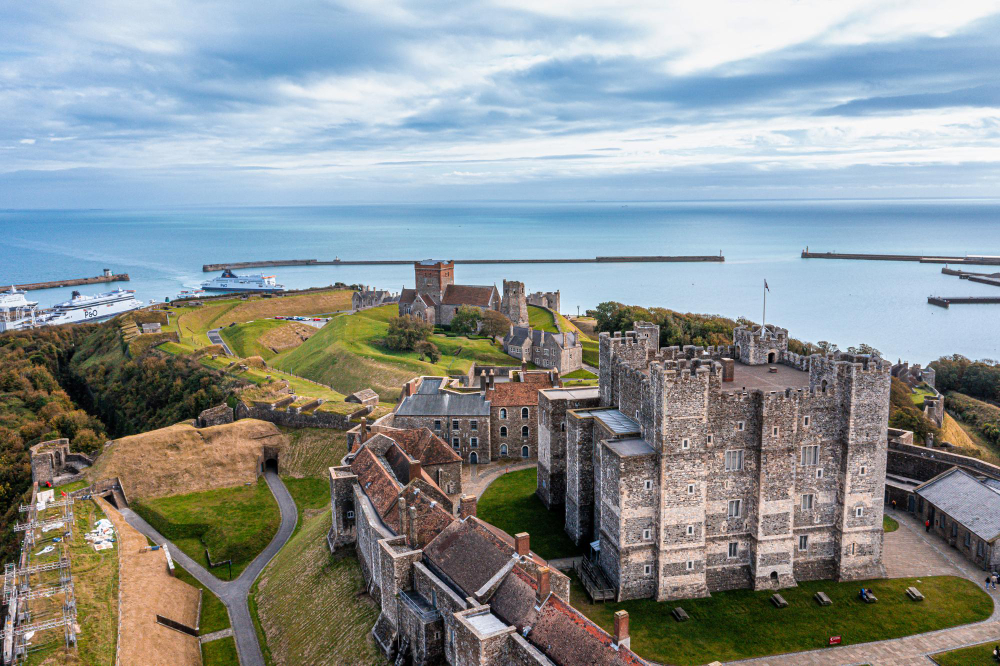 3188 The Dark Legend of Dover Castle: Witchcraft and Betrayal in the Story of Duchess Eleanor Cobham