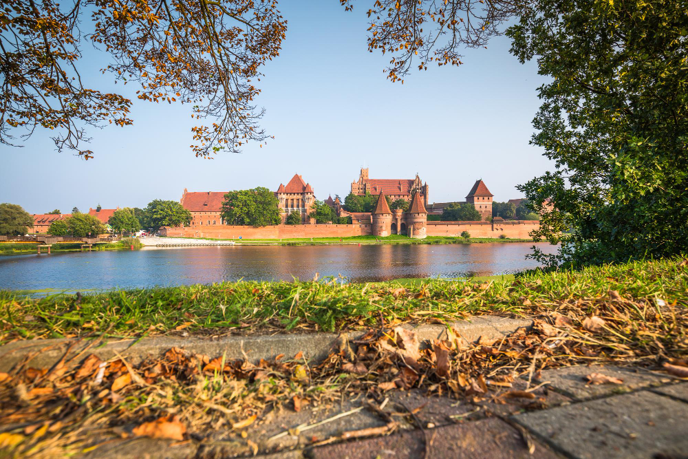 3331 Malbork Castle – A Fortified Stronghold and its Spooky Legends