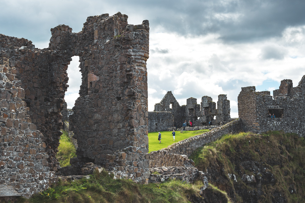 4609 The Mermaid’s Cave – Secrets and Legends Beneath Dunluce Castle