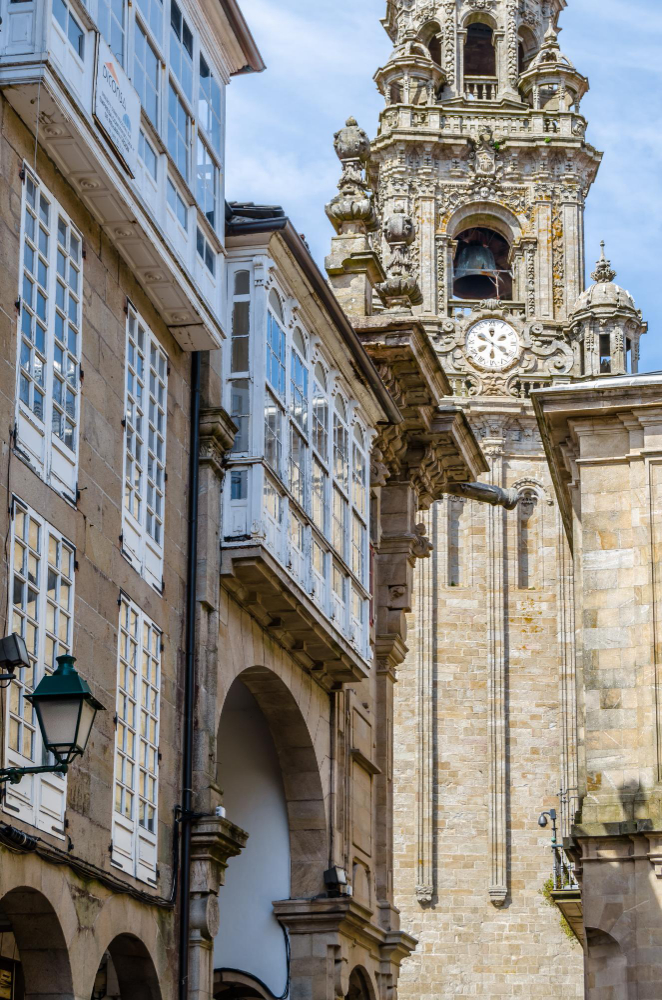 4797 Santiago de Compostela: Myth and History of a Major Pilgrimage Destination