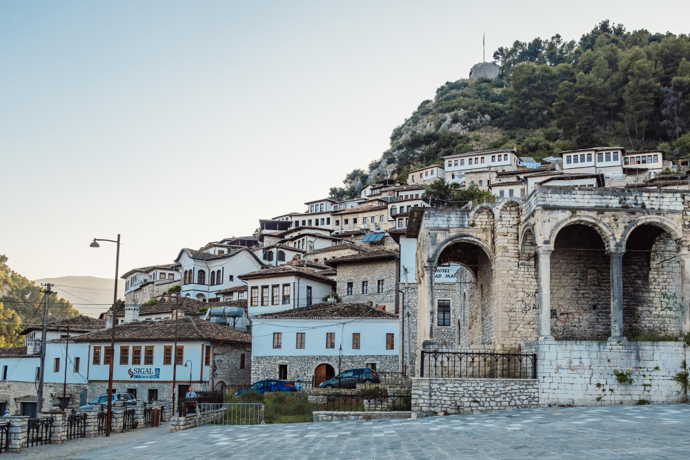 52594 The Rival Giants of Berat: An Ancient Legend of Love, Jealousy and Petrification