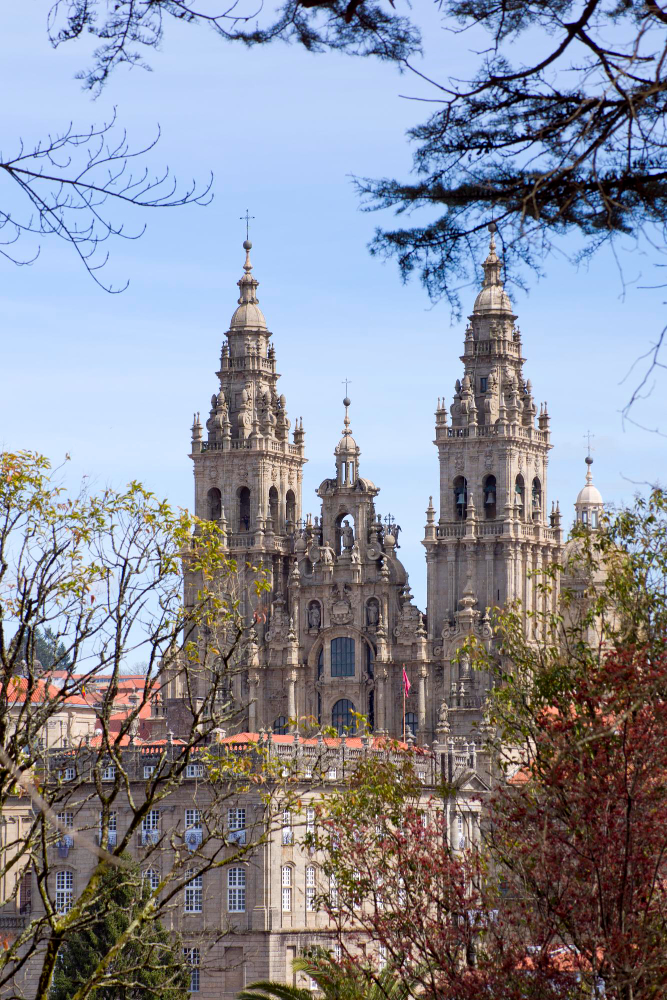 548-1 Santiago de Compostela: Myth and History of a Major Pilgrimage Destination