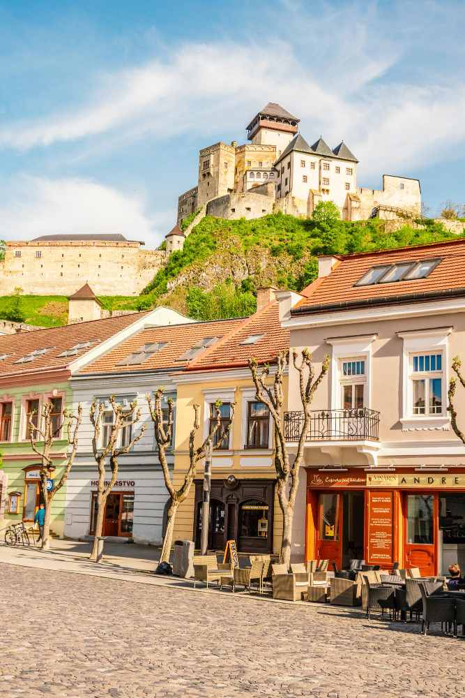 75535 Trenčín Castle and the Legend of the Well of Love – A Story of Devotion and Tragedy