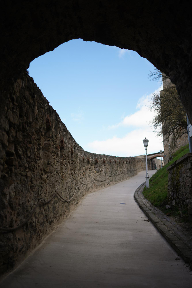 97-2 Trenčín Castle and the Legend of the Well of Love – A Story of Devotion and Tragedy