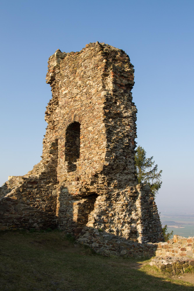 1455 The Legend of Milada, the Cruel Castle Maiden: A Dark Legacy at Dívčí kámen