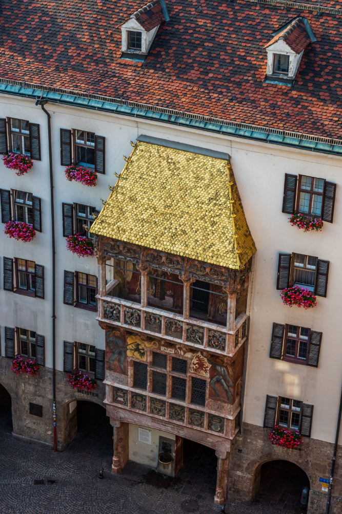 1633 The Kasermandl: The Mysterious Spirit of the Umbrüggler Alm