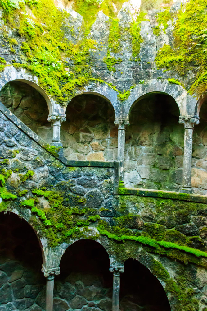 19286 Quinta da Regaleira: A mystical labyrinth full of secrets and legends in Sintra