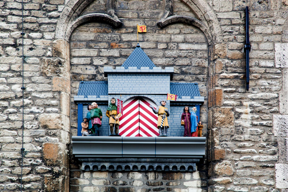 2486 The Legend of Jacoba’s Gold Tunnel: Myth, History and the Search for Clues in the Legend-Shrouded Town of Gouda