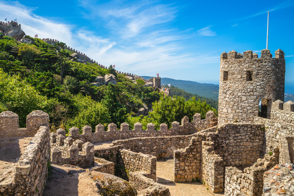 3002-2 The Mysterious Veil of the Serra de Sintra: Fascinating Insights into the Sintra Mist